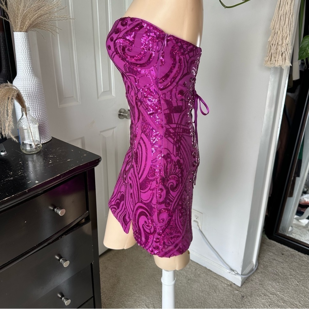 LULU’S GLAMOROUS INTRIGUE SEQUIN STRAPLESS MINI DRESS - Picture 13 of 15